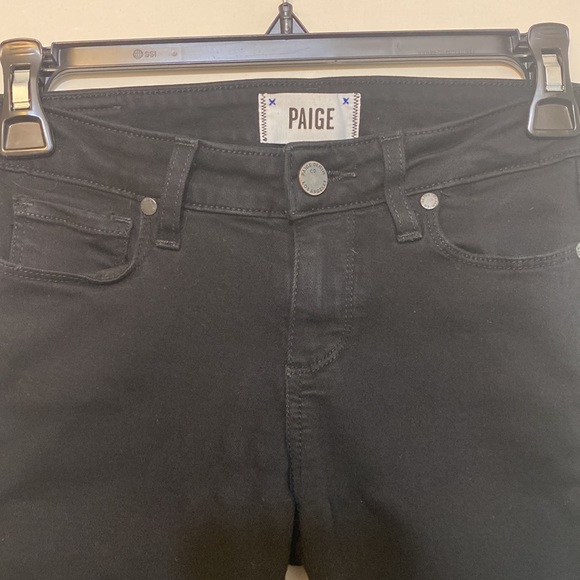 PAIGE Demin Verdugo Crop Jeans in Black - Picture 5 of 10